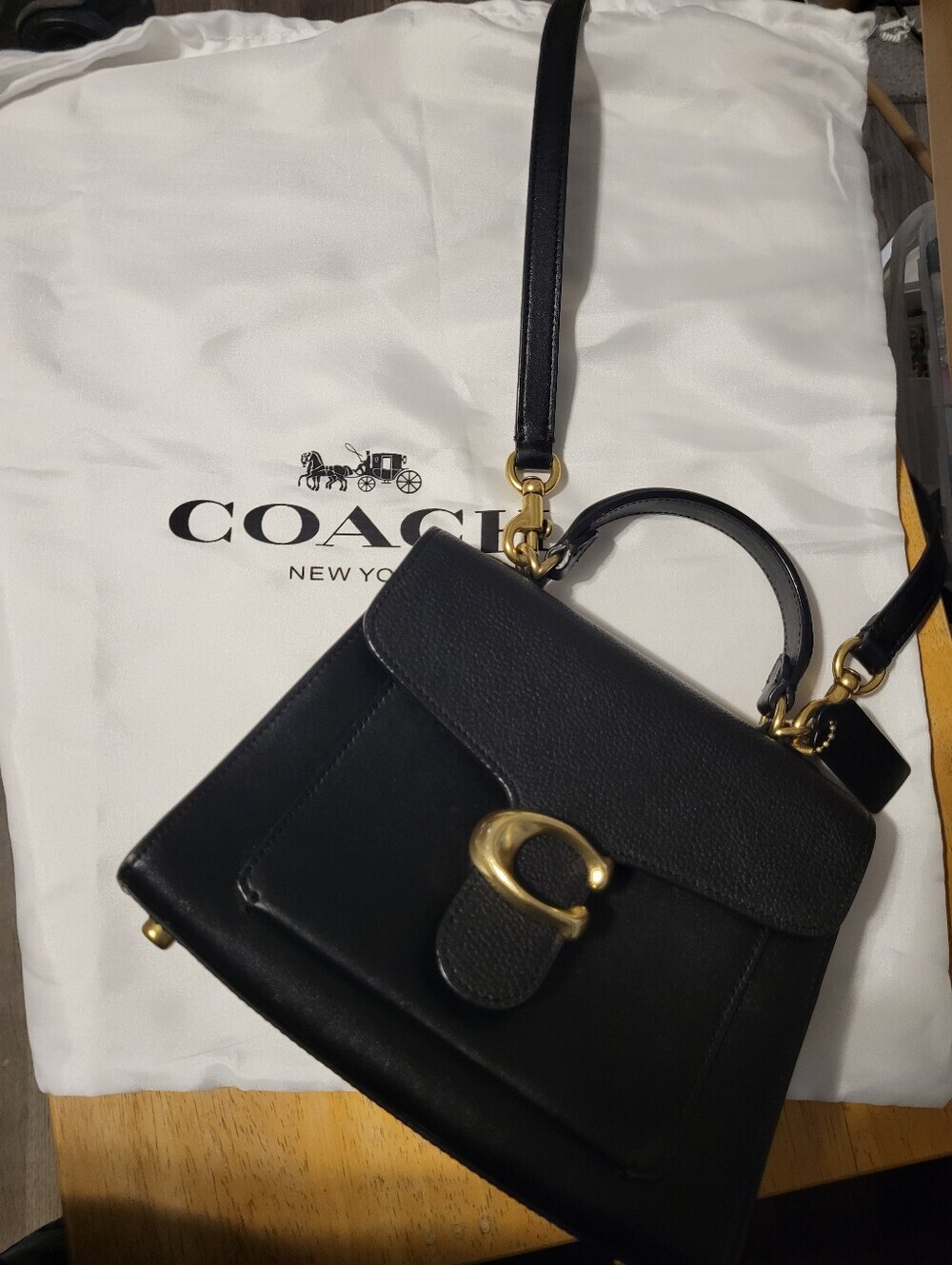 Coach TABBY TOP HANDLE 20. Black Polished Leather. - Picture 10 of 15